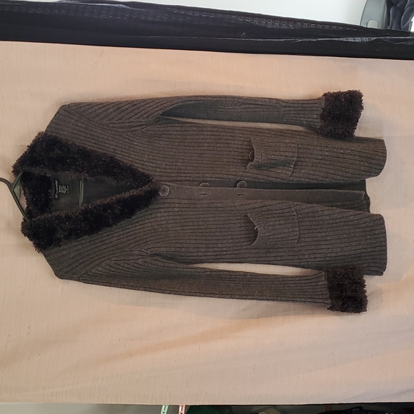 52 Weekends Cardigan Fuzzy Collar 